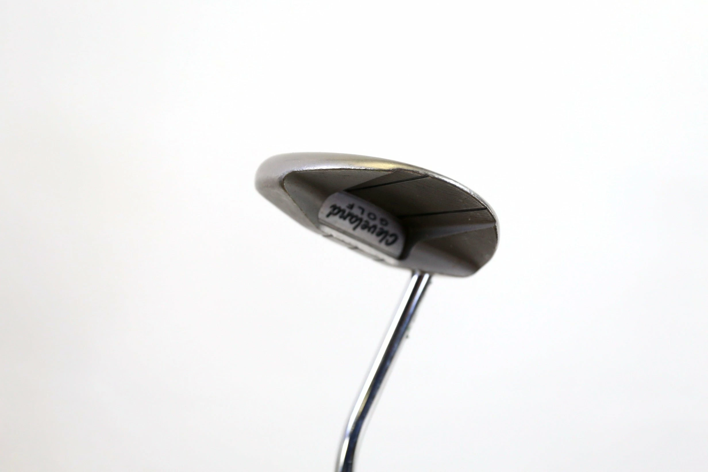 Cleveland Huntington Beach Soft 12 OS Putter RH 32.75 In Ultra Slim 1.0 Grip 4 Cleveland Huntington Beach Soft 12 OS Putter RH 32.75 In Ultra Slim 1.0 Grip - Image 4