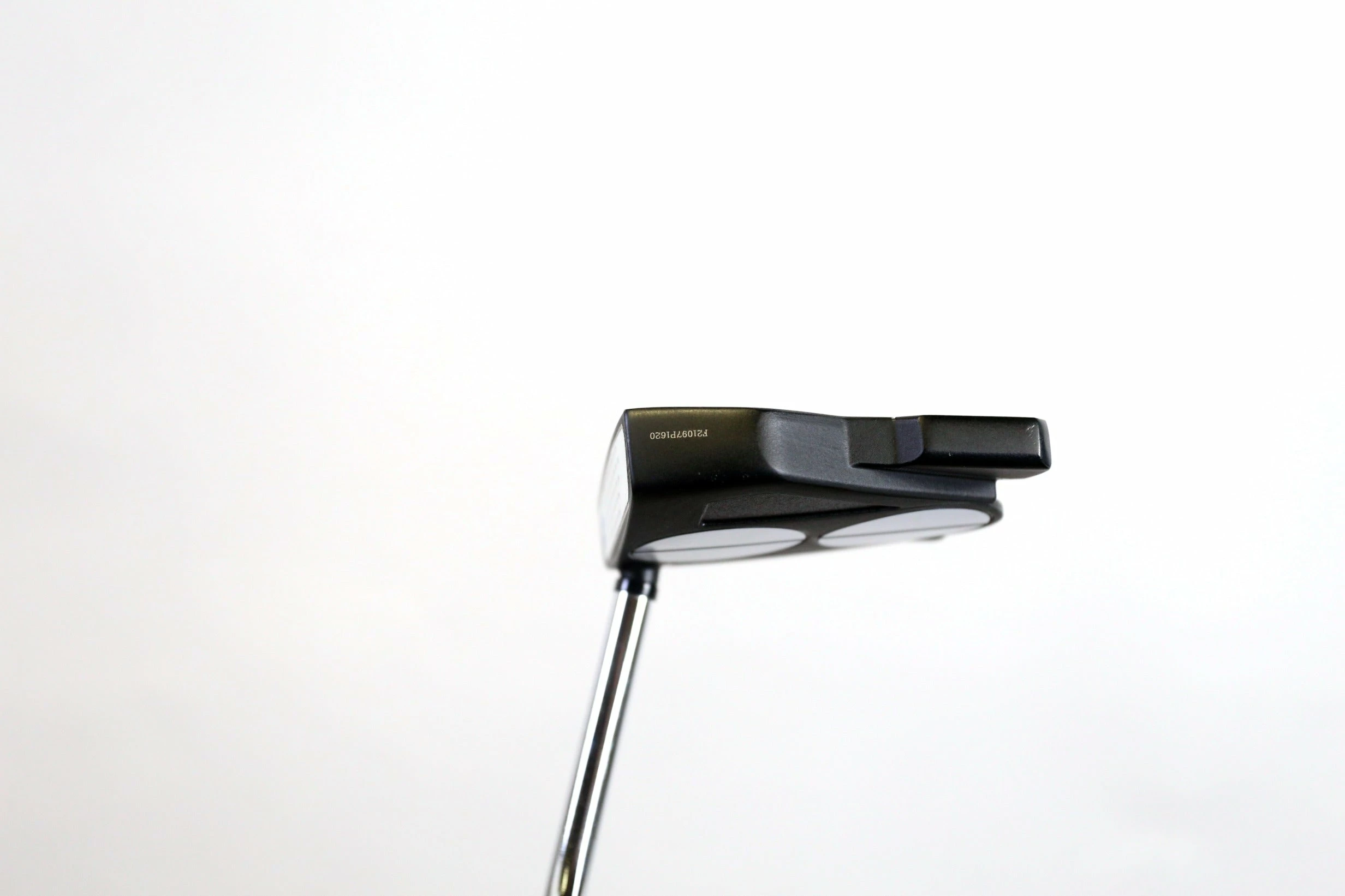 Odyssey Ten 2-Ball Arm Lock Putter RH 42 In Steel Shaft Odyssey Armlock Grip 6 Odyssey Ten 2-Ball Arm Lock Putter RH 42 In Steel Shaft Odyssey Armlock Grip - Image 6