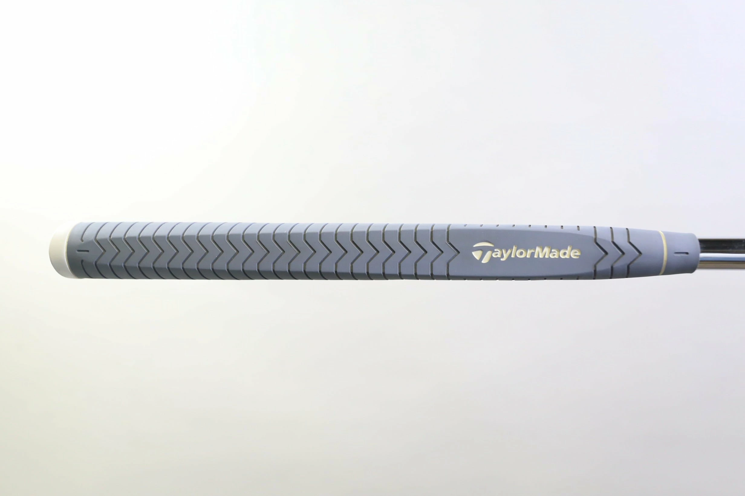 TaylorMade Spider Mini Diamond Pink Putter RH 33 In Steel Shaft Lamkin Grip 8 TaylorMade Spider Mini Diamond Pink Putter RH 33 In Steel Shaft Lamkin Grip - Image 8