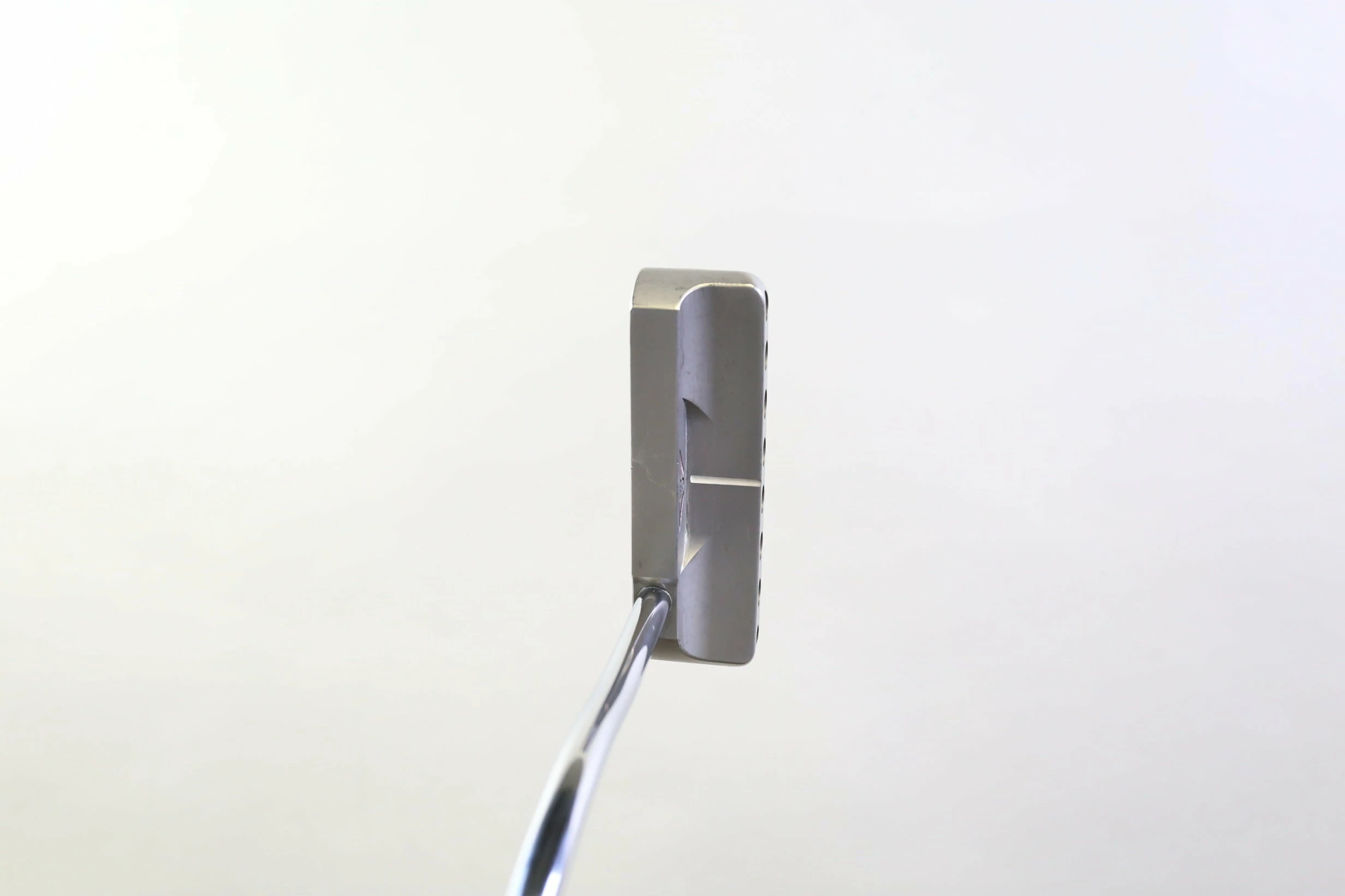 Edel E-3 Torque Balanced Platinum Belly Putter RH 41.5 In Steel Shaft Winn Grip 7 Edel E-3 Torque Balanced Platinum Belly Putter RH 41.5 In Steel Shaft Winn Grip - Image 7