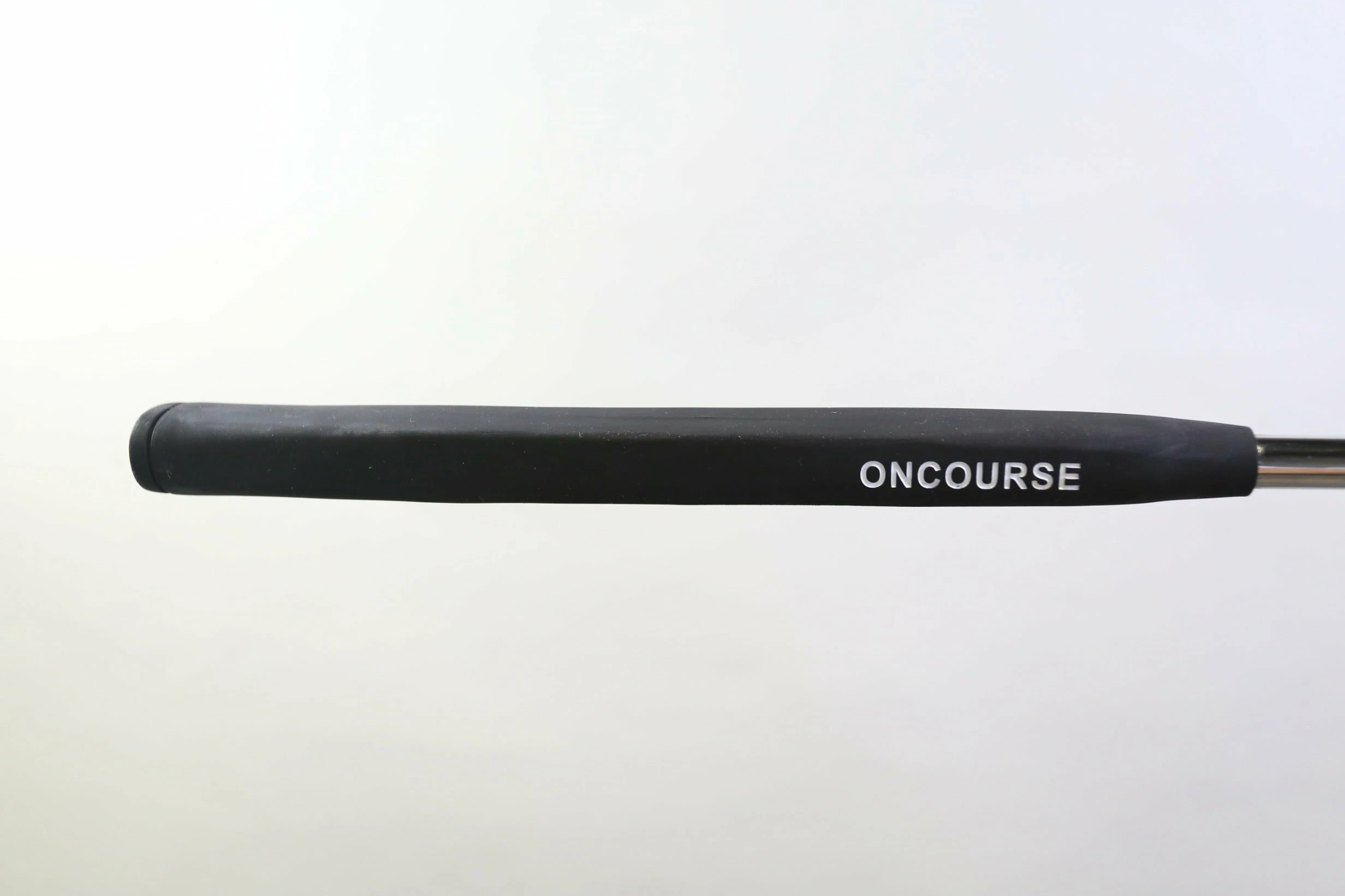 Odyssey White Hot XG #9 Putter RH 33.25 In Steel Shaft Oncourse Grip Mid-Mallet 8 Odyssey White Hot XG #9 Putter RH 33.25 In Steel Shaft Oncourse Grip Mid-Mallet - Image 8