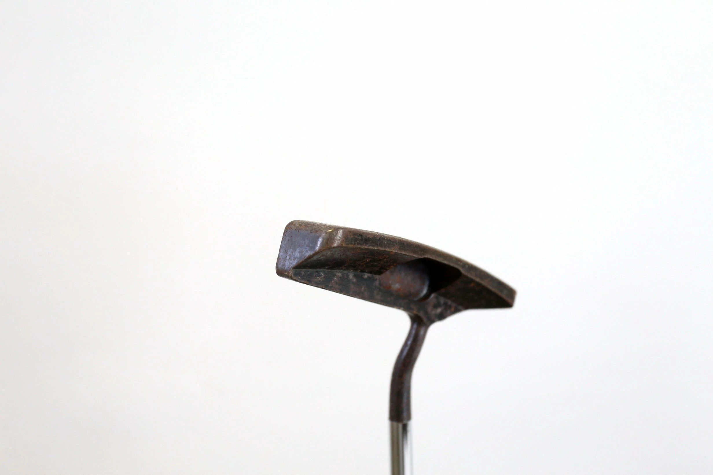 MaxFli Tad Moore TM-8 Putter RH 34 In Steel Shaft Crown Jumbo Pistol Grip 4 MaxFli Tad Moore TM-8 Putter RH 34 In Steel Shaft Crown Jumbo Pistol Grip - Image 4