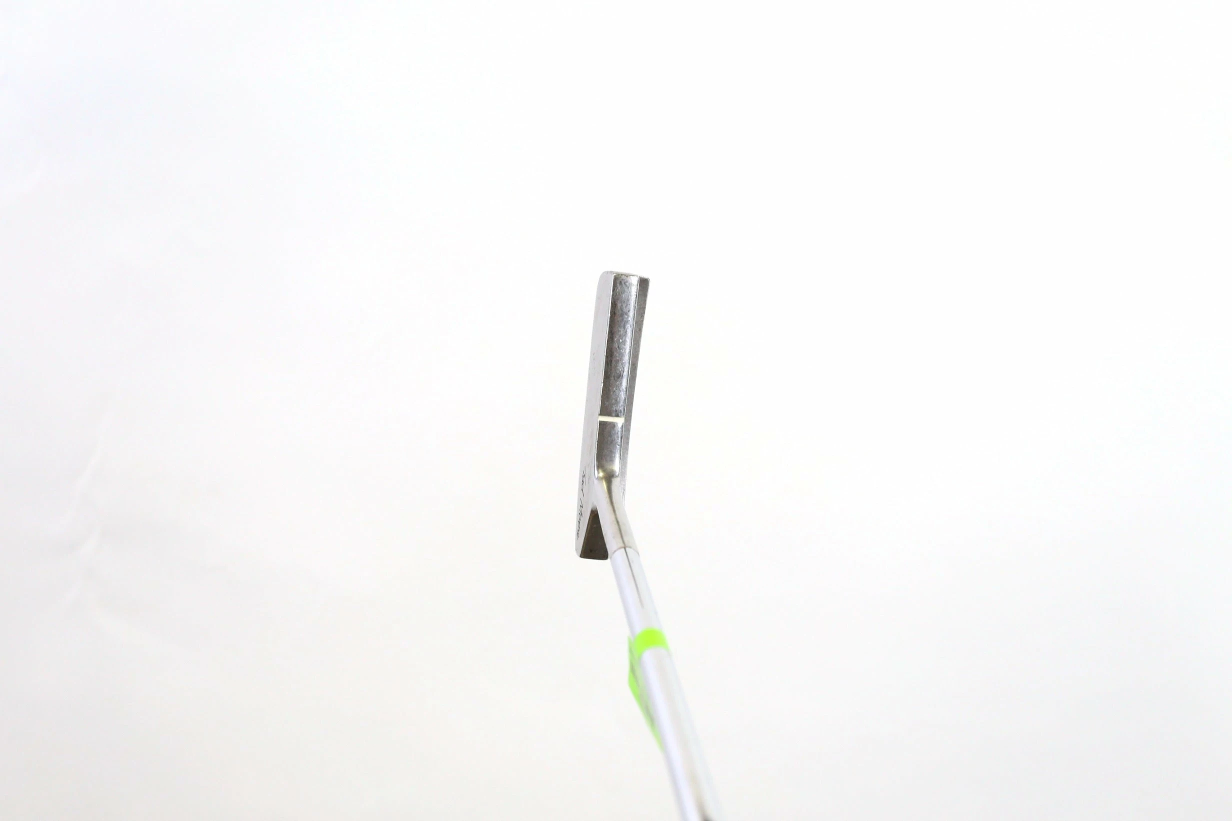 MaxFli Tad Moore TM-S6 Putter RH 35 In Steel Shaft Golf Pride Pistol Grip 7 MaxFli Tad Moore TM-S6 Putter RH 35 In Steel Shaft Golf Pride Pistol Grip - Image 7