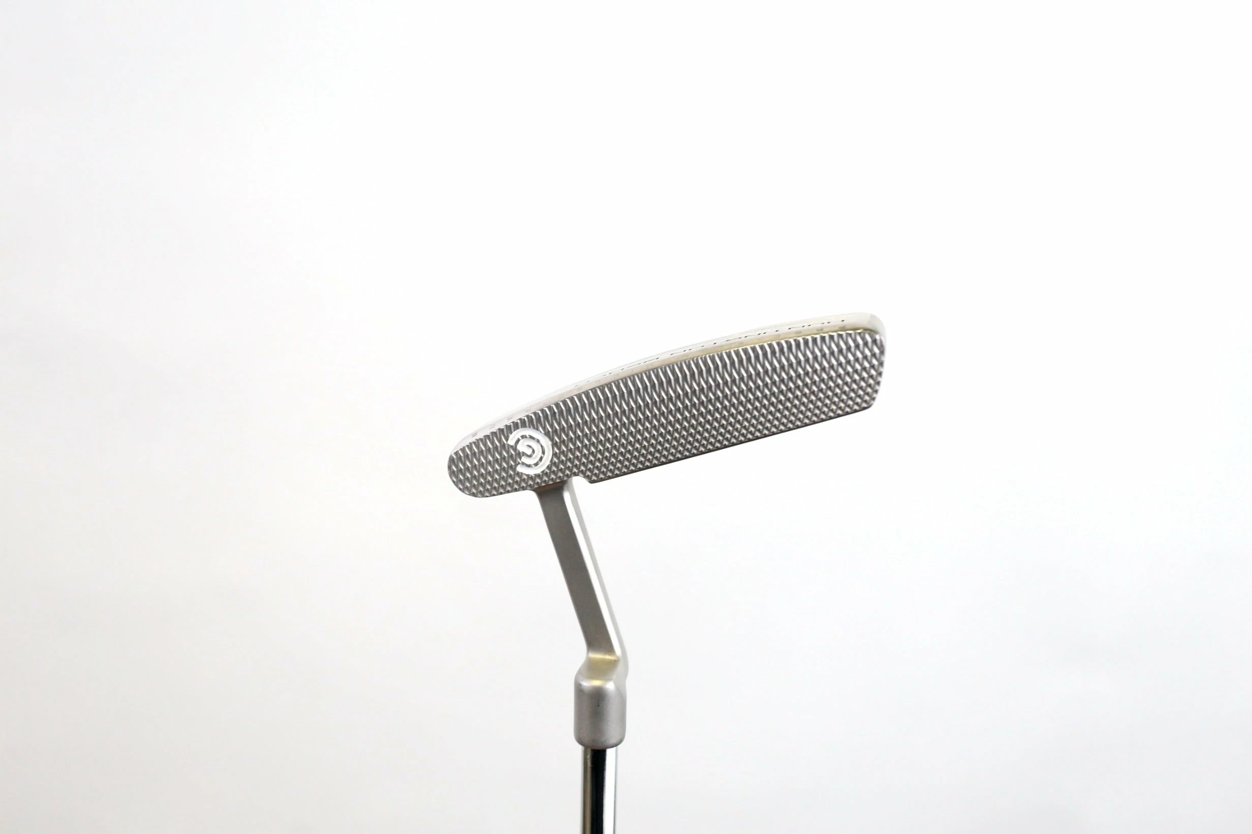 Cleveland Huntington Beach 1 Putter RH 35 In Steel SuperStroke Slim 3.0 Grip 6 Cleveland Huntington Beach 1 Putter RH 35 In Steel SuperStroke Slim 3.0 Grip - Image 6