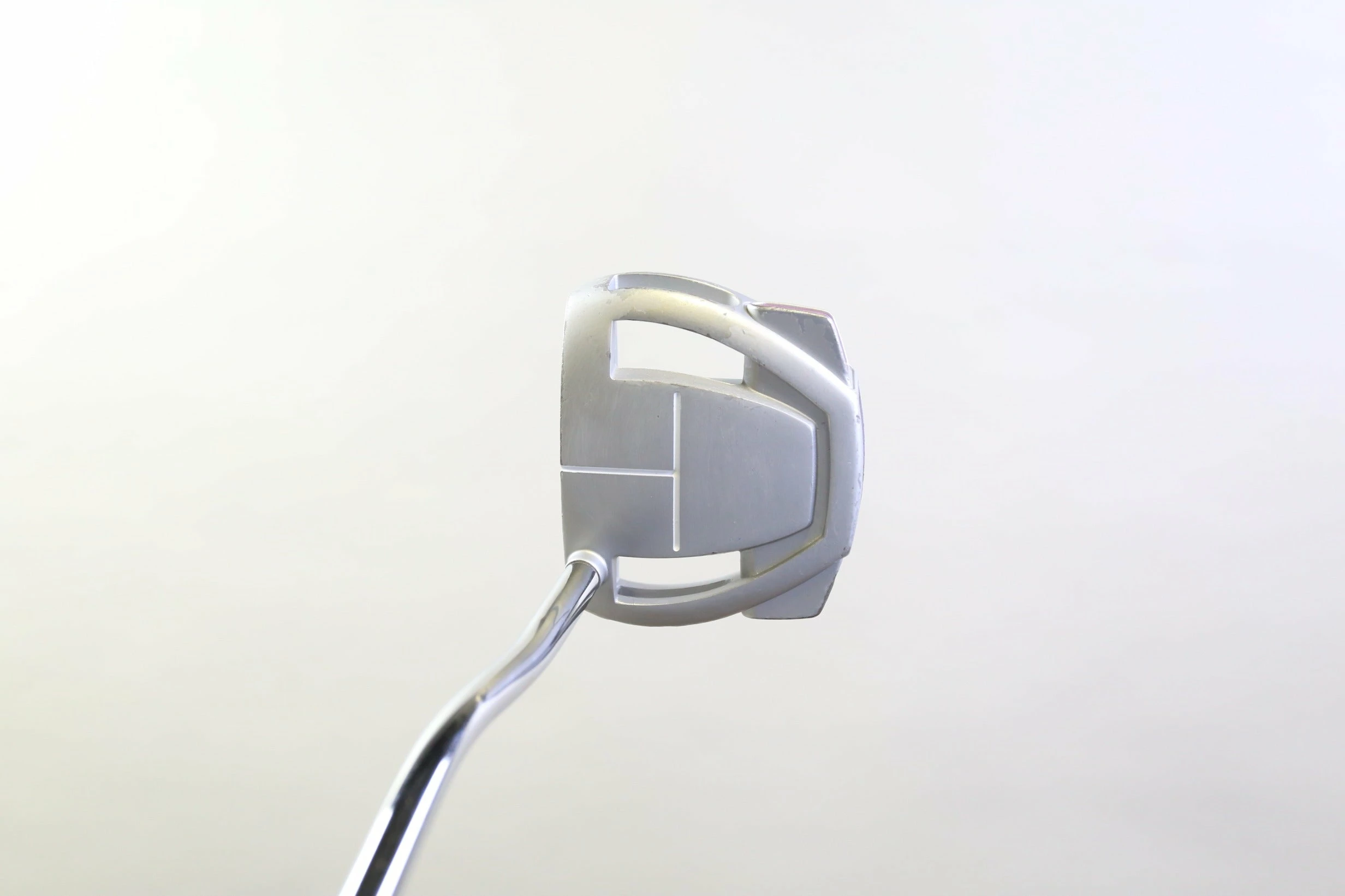 TaylorMade Spider Mini Diamond Pink Putter RH 33 In Steel Shaft Lamkin Grip 6 TaylorMade Spider Mini Diamond Pink Putter RH 33 In Steel Shaft Lamkin Grip - Image 6