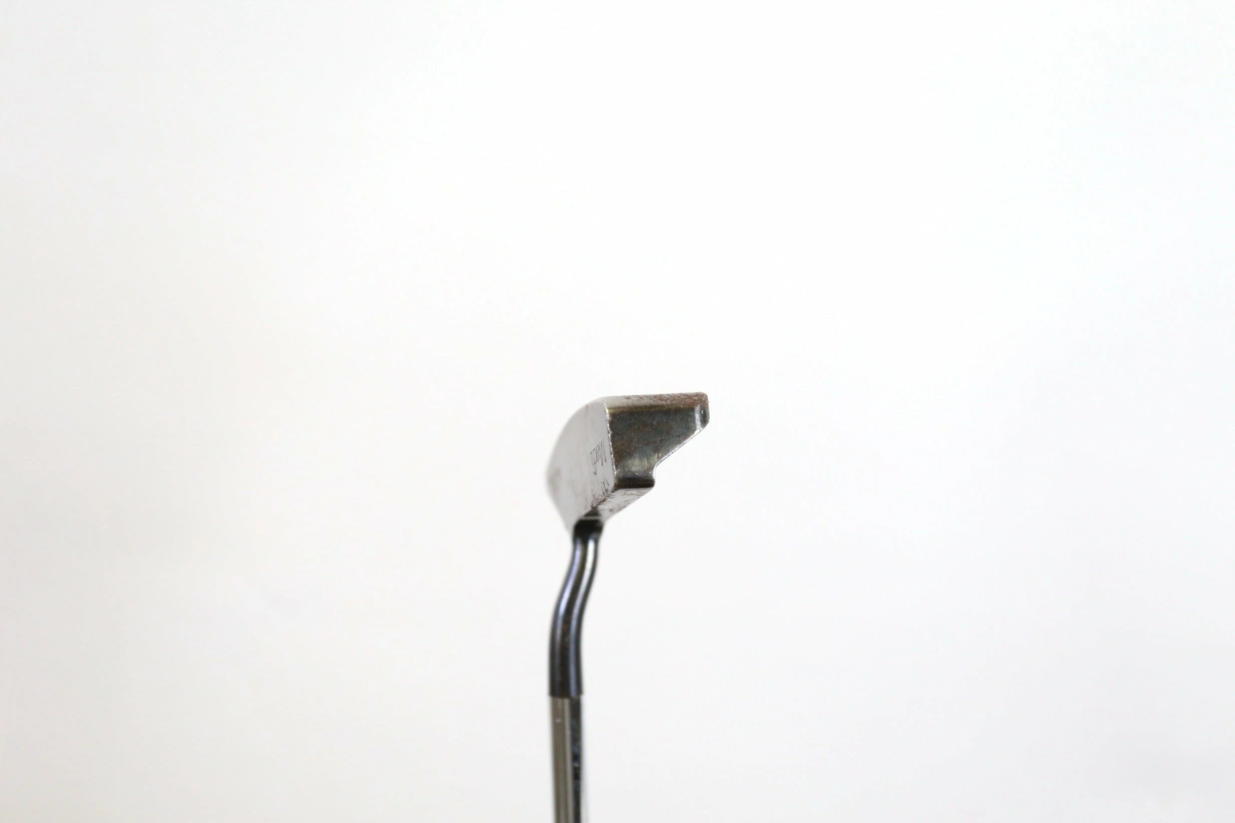 MaxFli Tad Moore TM-8 Putter RH 35 In Steel Shaft Golf Pride Pistol Grip 5 MaxFli Tad Moore TM-8 Putter RH 35 In Steel Shaft Golf Pride Pistol Grip - Image 5