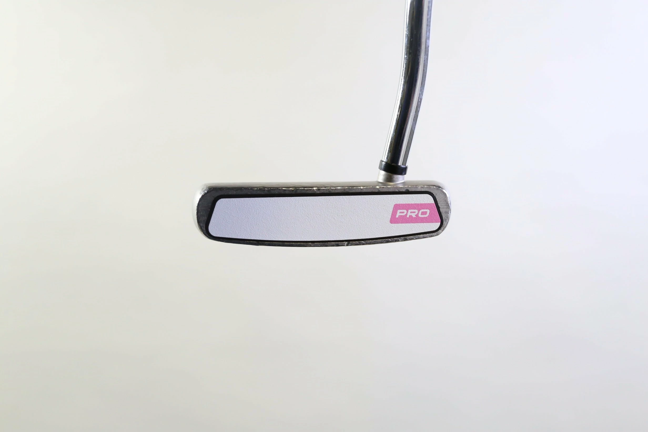 Odyssey White Hot Pro V-Line Putter RH 33.5 In Odyssey Steel Shaft & Grip 4 Odyssey White Hot Pro V-Line Putter RH 33.5 In Odyssey Steel Shaft & Grip - Image 4