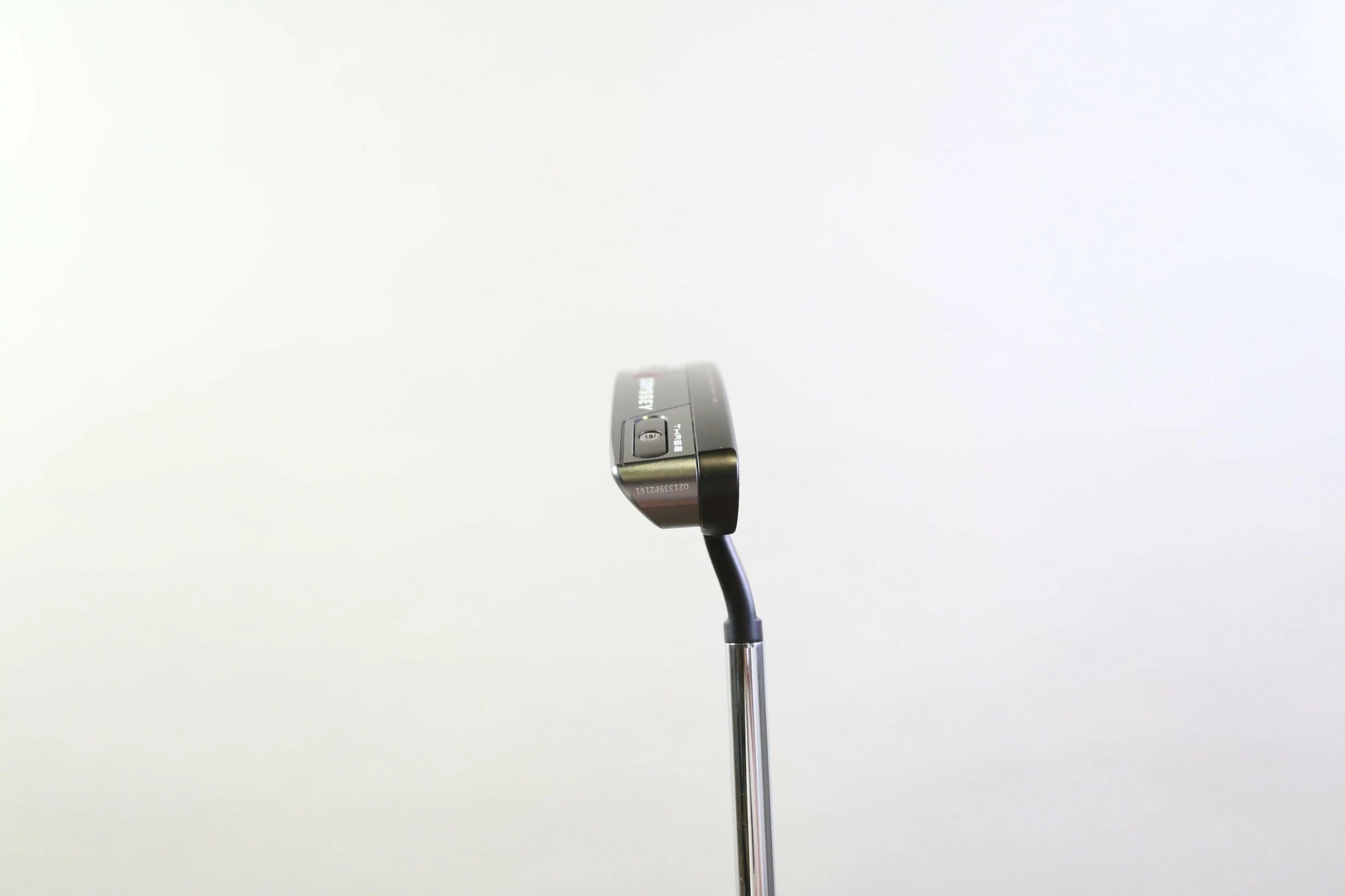 Odyssey Tri-Hot 5K Three Putter RH 34 In Odyssey Graphite/Steel SuperStroke Grip 3 Odyssey Tri-Hot 5K Three Putter RH 34 In Odyssey Graphite/Steel SuperStroke Grip - Image 3