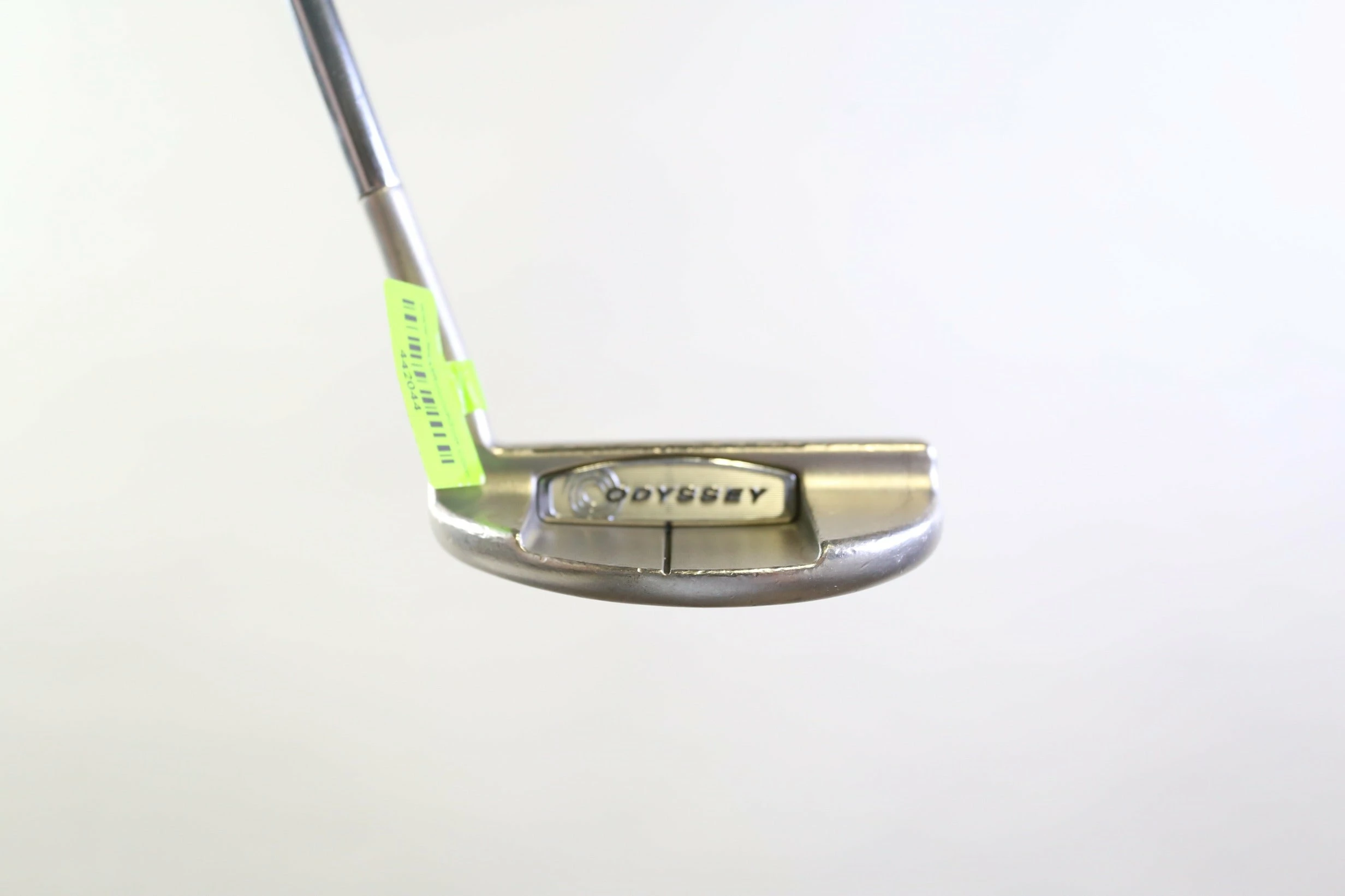 Odyssey White Hot XG #9 Putter RH 33.25 In Steel Shaft Oncourse Grip Mid-Mallet 5 Odyssey White Hot XG #9 Putter RH 33.25 In Steel Shaft Oncourse Grip Mid-Mallet - Image 5