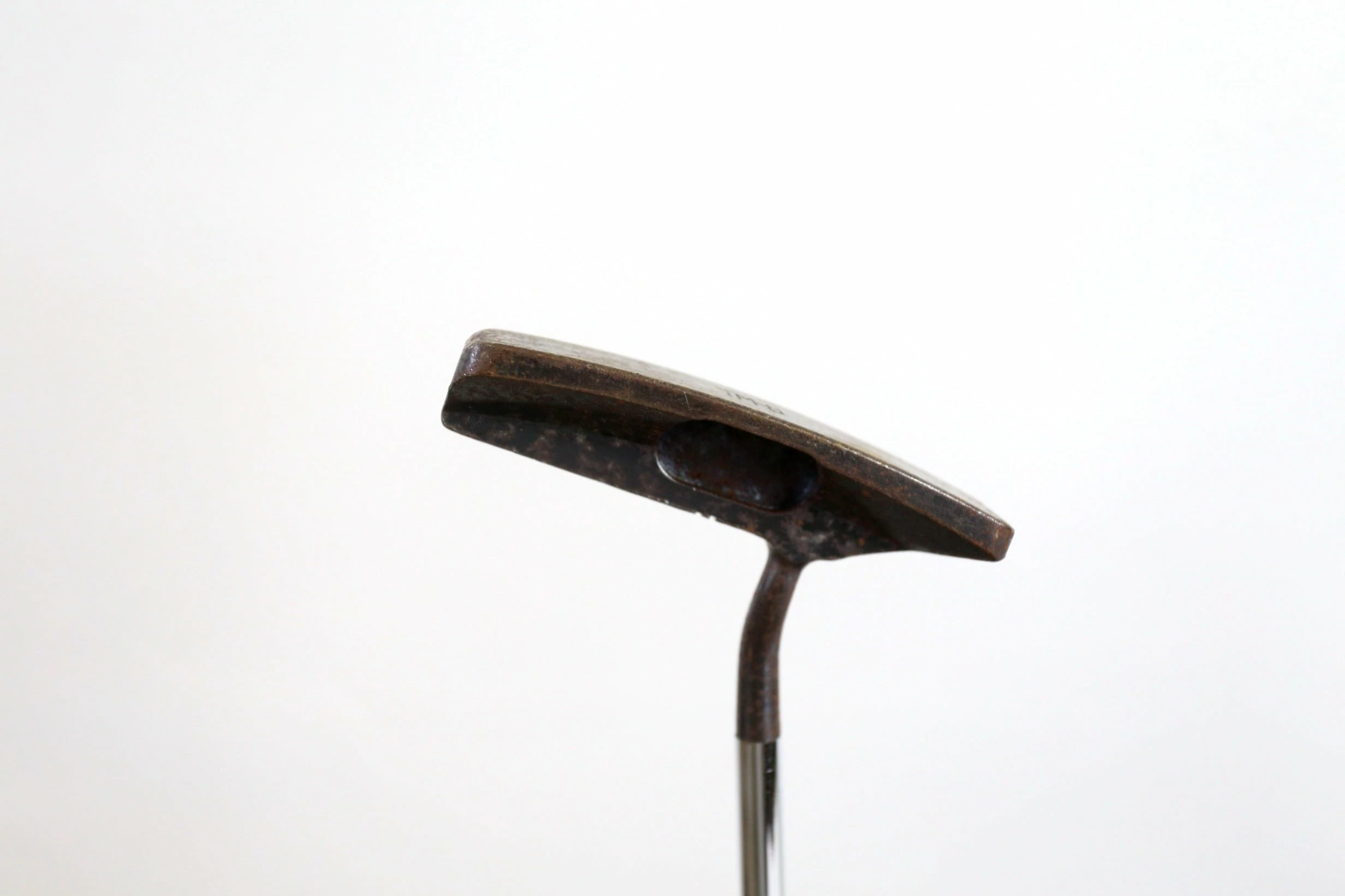 MaxFli Tad Moore TM-8 Putter RH 34 In Steel Shaft Crown Jumbo Pistol Grip 3 MaxFli Tad Moore TM-8 Putter RH 34 In Steel Shaft Crown Jumbo Pistol Grip - Image 3