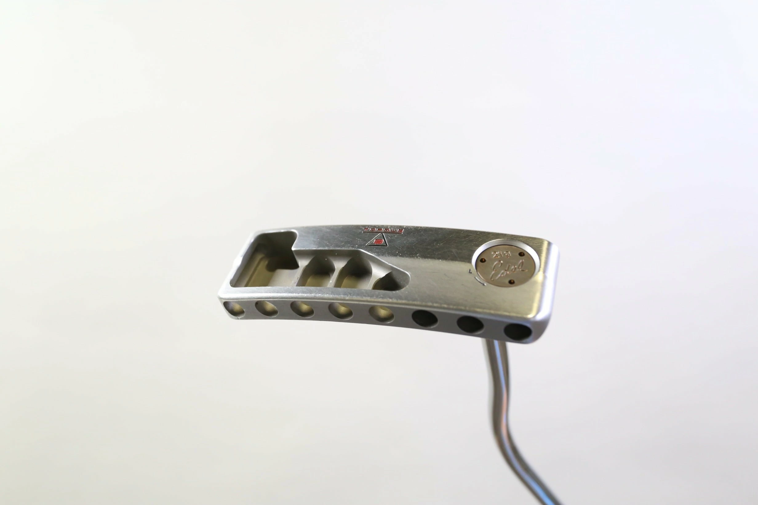 Edel E-3 Torque Balanced Platinum Belly Putter RH 41.5 In Steel Shaft Winn Grip 2 Edel E-3 Torque Balanced Platinum Belly Putter RH 41.5 In Steel Shaft Winn Grip - Image 2