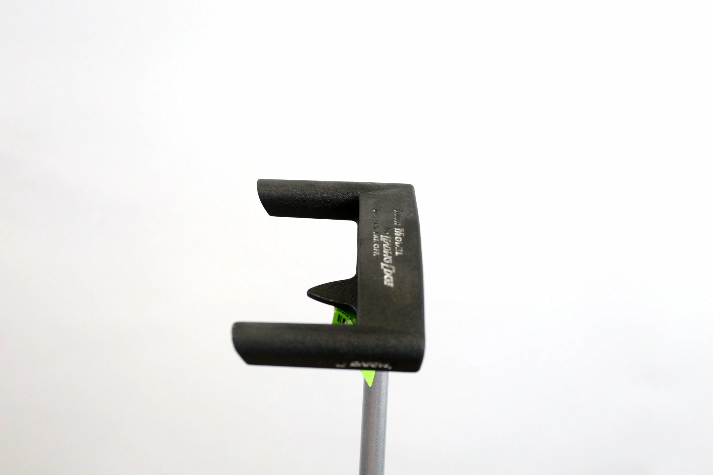 Leading Edge Tour Model Putter RH 35 In Graphite Shaft 1 Leading Edge Tour Model Putter RH 35 In Graphite Shaft